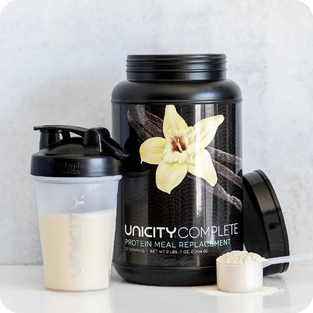 BlenderBottle® next to Unicity Complete